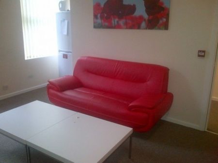 1 Bed - Sky Blue Developments 16 Longside Lane, University, Bd7 - Photo 4