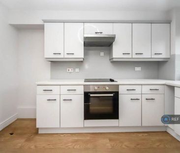 1 bedroom maisonette to rent - Photo 6