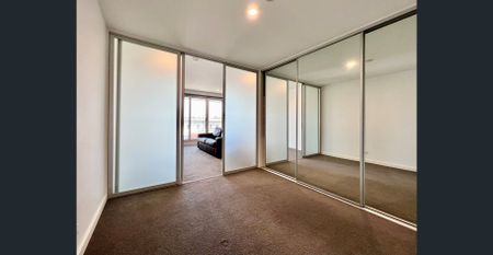 Ultra Modern Apartment Living In the Heart of Oakleigh - Photo 2