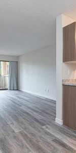 One Bedrooms near Oak Bay Junction - Photo 3