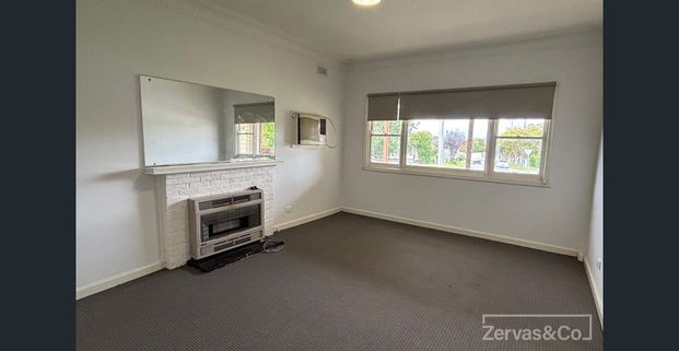 CHARMING 3 BEDROOM HOME - Photo 1