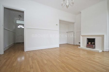 £2,600 pcm - Available Now - Unfurnished - Photo 2