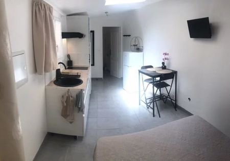 Location Appartement - Juan-les-Pins - Photo 3