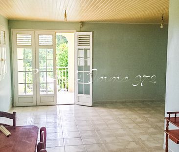 Location Maison 4 pièces 88m² LE FRANCOIS 97240 - Photo 1