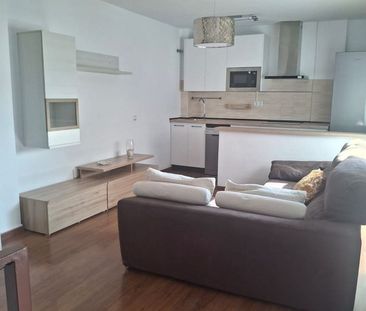 Alquiler de dúplex en Calle Zodiaco - Photo 2