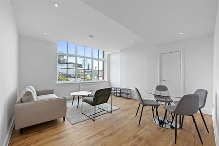 West Smithfield, London, EC1A 9HX - Photo 4