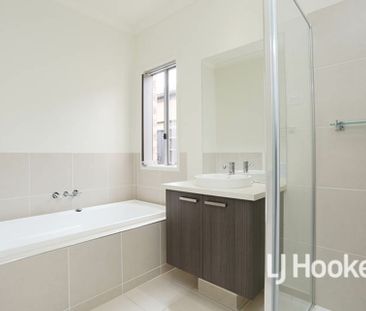 19 Banbury Street, Williams Landing VIC - Photo 4