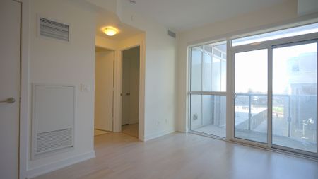 For Lease - 501 St. Clair Avenue Unit# 322, Toronto, Ontario - Photo 3