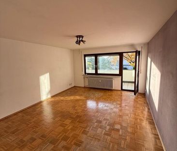 Helle 3-Zimmer-Wohnung mit großem Sonnenbalkon & Einbauküche in r - Photo 1