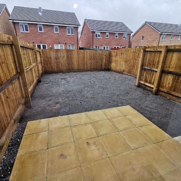 2 bedroom semi-detached house to rent - Photo 1