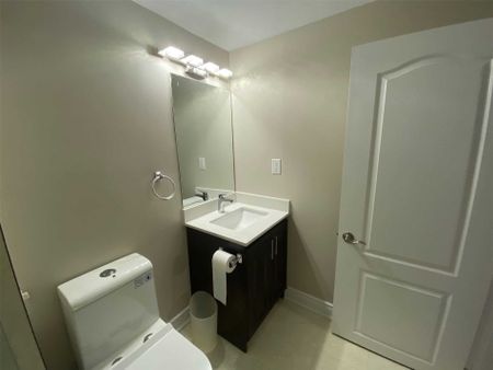 For Lease - 4127 Loyalist Drive Unit# Lower, Mississauga, Ontario - Photo 5