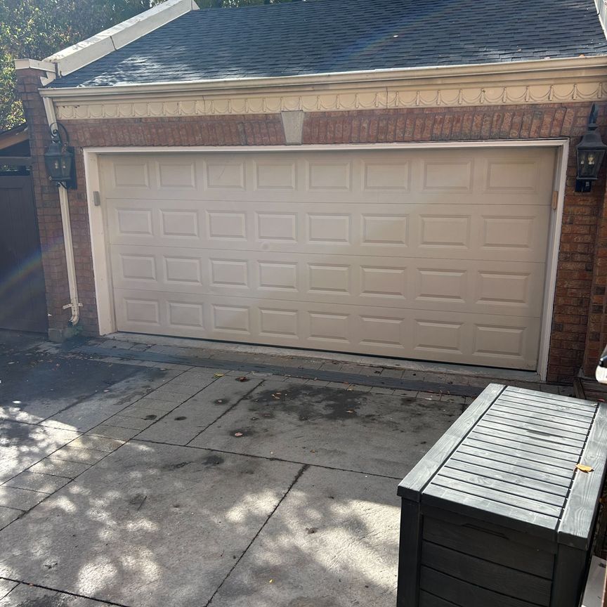 For Lease - 18 Theobalds Circle, Richmond Hill, Ontario - Photo 1