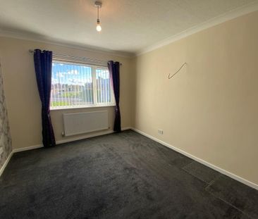 2 bedroom semi-detached bungalow to rent - Photo 4