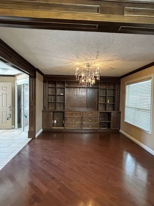 Main Floor Rental – 3 Bedroom Home in Martindale - Photo 1