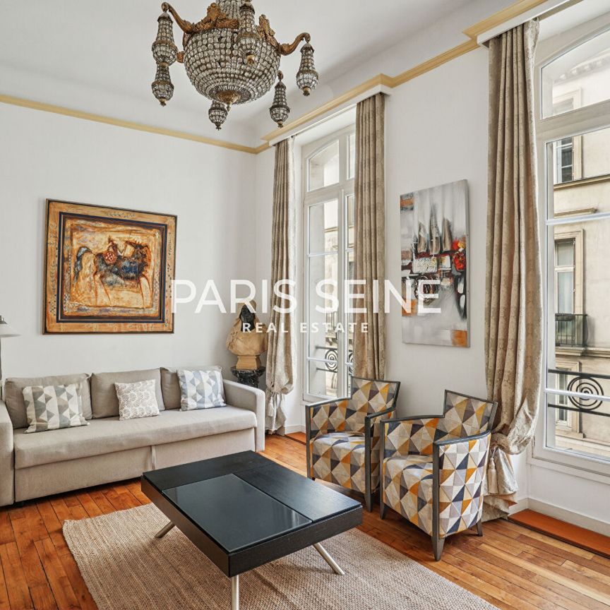 Tout savoir sur cet appartement dans le quartier Palais Royal, à Paris 1er - Photo 1