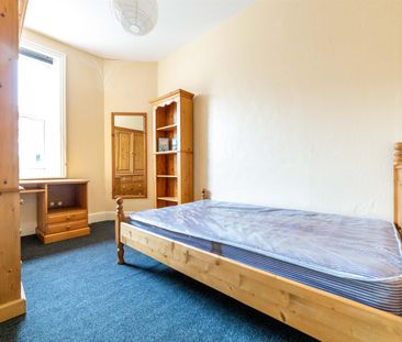 6 bed terraced house to rent in Helmsley Road, Sandyford, NE2 - Photo 2