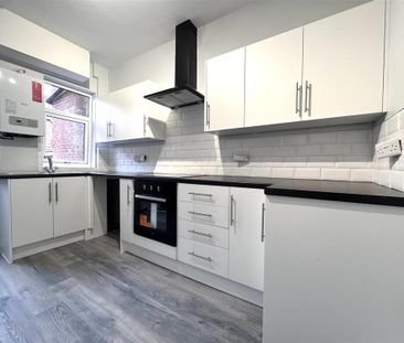 2 bedroom terraced house to rent - Photo 3