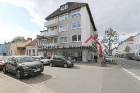 Sanierte 3,5-Zimmer-Wohnung im 1. Obergeschoss mit Balkon. - Photo 3