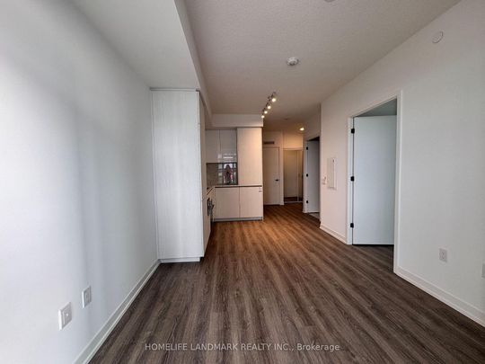 For Lease - 8 Interchange Way Unit# 2215, Vaughan, Ontario - Photo 1