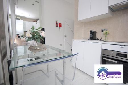 1 Bedroom Room in Flat Share To Rent - Photo 4