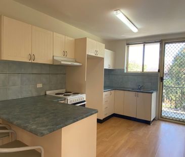 Light & Bright Two Bedroom Unit - Photo 3