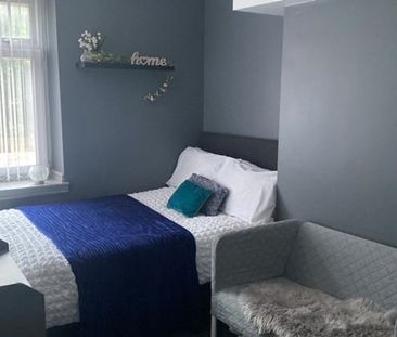 Town Centre Ensuite Free Netflix & Disney+ 🏡📲 - Photo 2