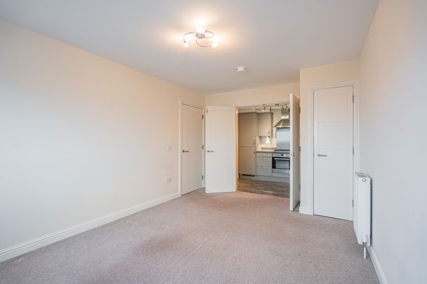 Rollock Street - Photo 1