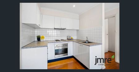 Updated, Quiet and Beautifully Liveable - Photo 4