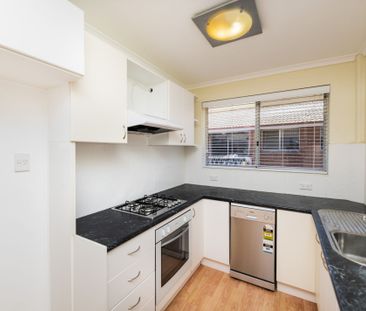12 / 56 Trinculo Place, Queanbeyan East - Photo 4