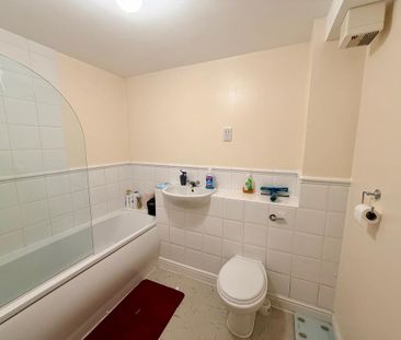 2 bedroom apartment to rent - Photo 6