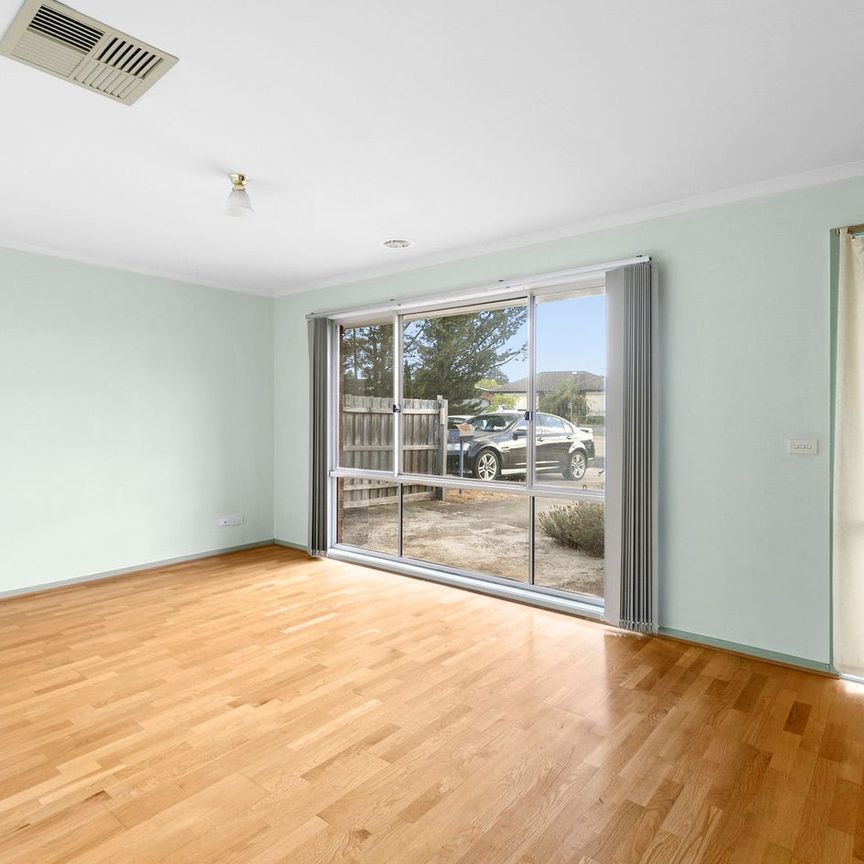 Neat home in quite location - Photo 1