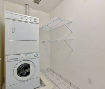 For Lease - 13 Oak Street, Toronto, Ontario - Photo 4