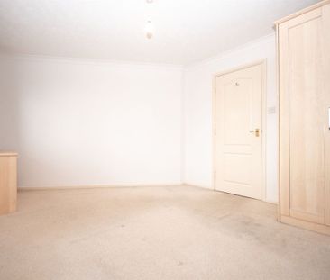 2 bedroom apartment - Photo 5