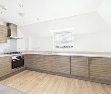 Hayes Drive, Three Mile Cross, Reading, Berkshire, RG7 - Photo 2