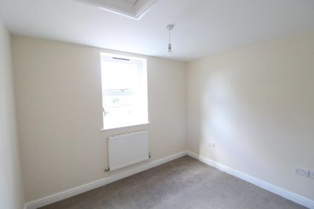 3 bedroom townhouse to rent - Photo 2