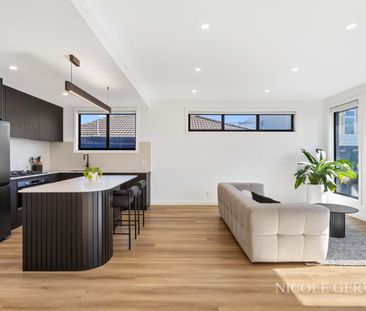 Where Style Meets Substance - Photo 5