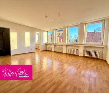 Charmante 1-Zimmer-Wohnung mit Blick auf den Kirchplatz – zentral i... - Photo 1