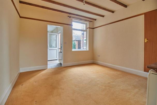 2 bedroom terraced house to rent - Photo 1