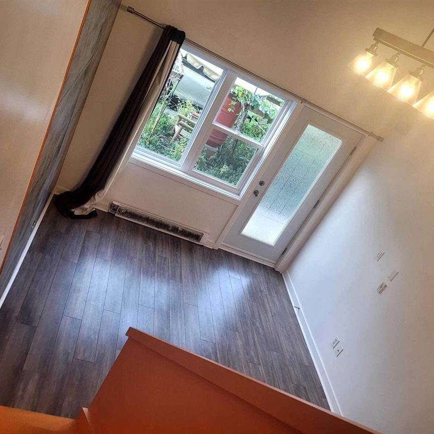 1 CH - 1 SDB - Montréal - $1,300 /mo - Photo 1