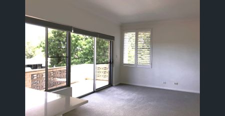 Modern convenient apartment - 7 month lease only - Photo 2