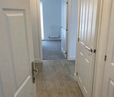 2 Bed Flat, St. Lukes Road, B5 - Photo 5