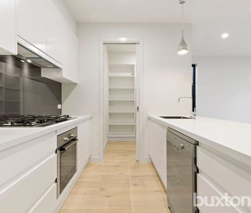 7/45 Elizabeth St, Bentleigh East VIC 3165 - Townhouse For Rent | D... - Photo 2