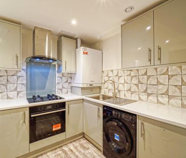 1 bedroom in a flat share to rent - Photo 6