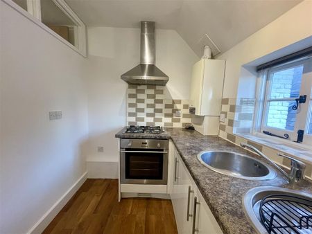 High Street, Wingham, Canterbury - Photo 3