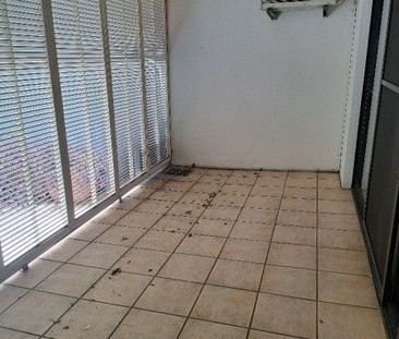 LOCATION ! LOCATION ! - Photo 6