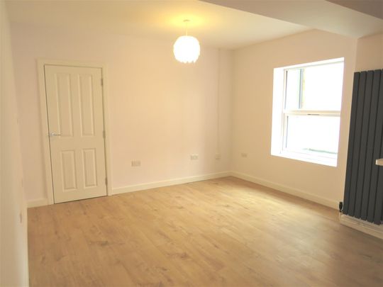 Salisbury Street, Fordingbridge - Photo 1