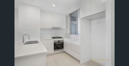 Spacious 2 Bed + 2 Bath + 1 Parking Apartment in the Heart of Burwood! - Photo 3
