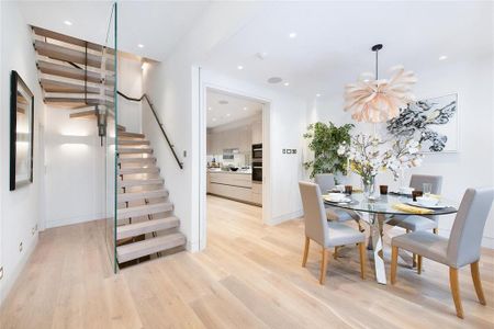 4 bedroom mews to rent - Photo 5