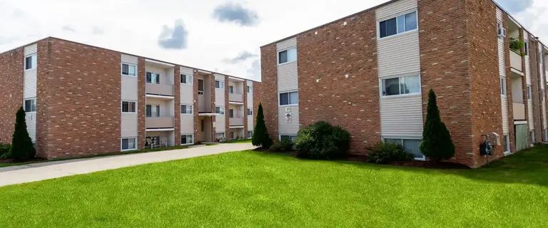 Kortright Apartments - ALL INCLUSIVE | 83 Conroy Crescent, Guelph - Photo 1