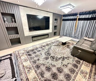 7 bedroom detached house to rent - Photo 4